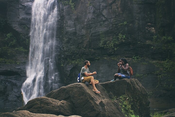 10-Day Best of Sri Lanka Tour: Sigiriya, Kandy, Ella, Yala Safari & South Coast